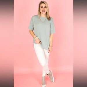 W’s Flaunt Boutique “Everywhere You Go” Textured Tee, size S